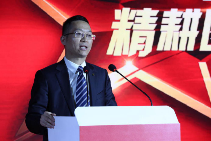 名氣廚房電器2017年 年度營(yíng)銷峰會(huì)暨第五屆金鼎獎(jiǎng)?lì)C獎(jiǎng)盛典隆重召開